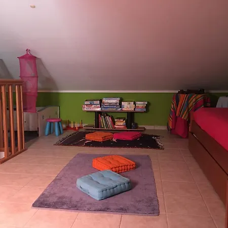 Beach Village House * Sao Pedro da Cadeira